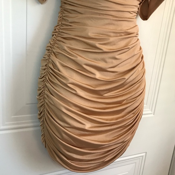 🔴 4/$15 H&M gold sexy fitted shirred & ruched ss mini party dress size M in EUC - Picture 8 of 14